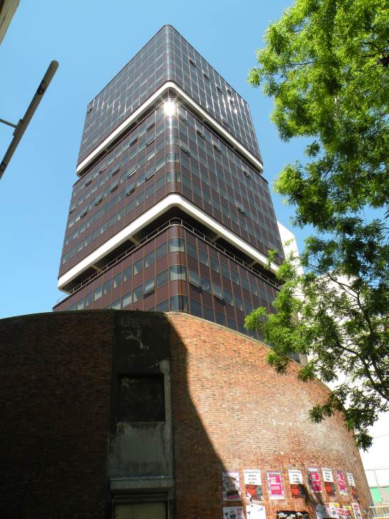  une des tours de la fac Tolbiac